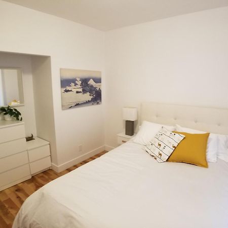 3 Bedroom Near Olympic Stadium Montreal Exterior photo