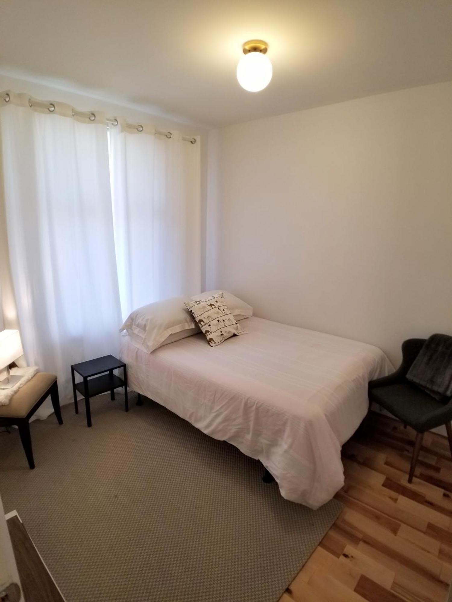3 Bedroom Near Olympic Stadium Montreal Exterior photo